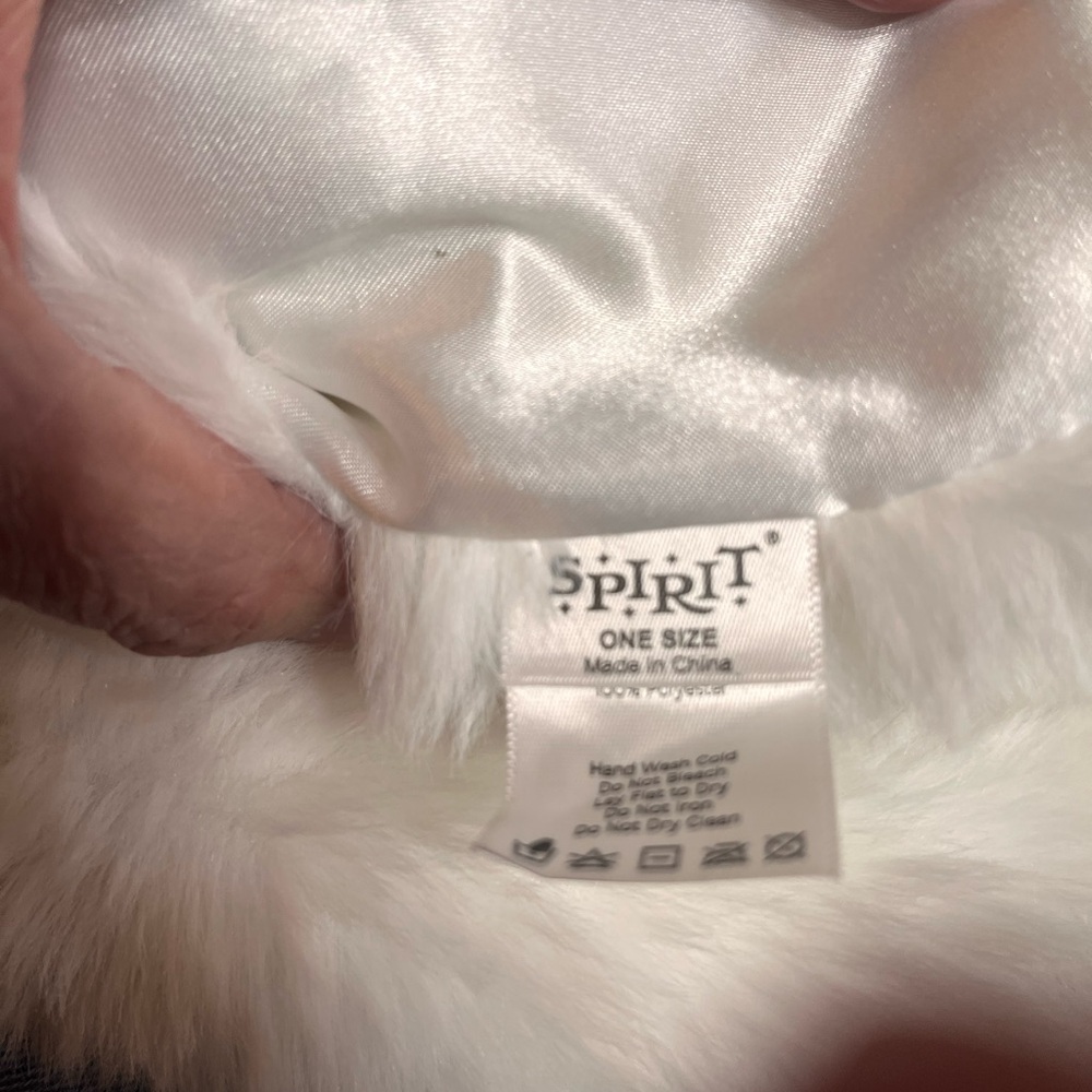 White faux fur wrap Spirit 62” X  13” - Picture 4 of 4